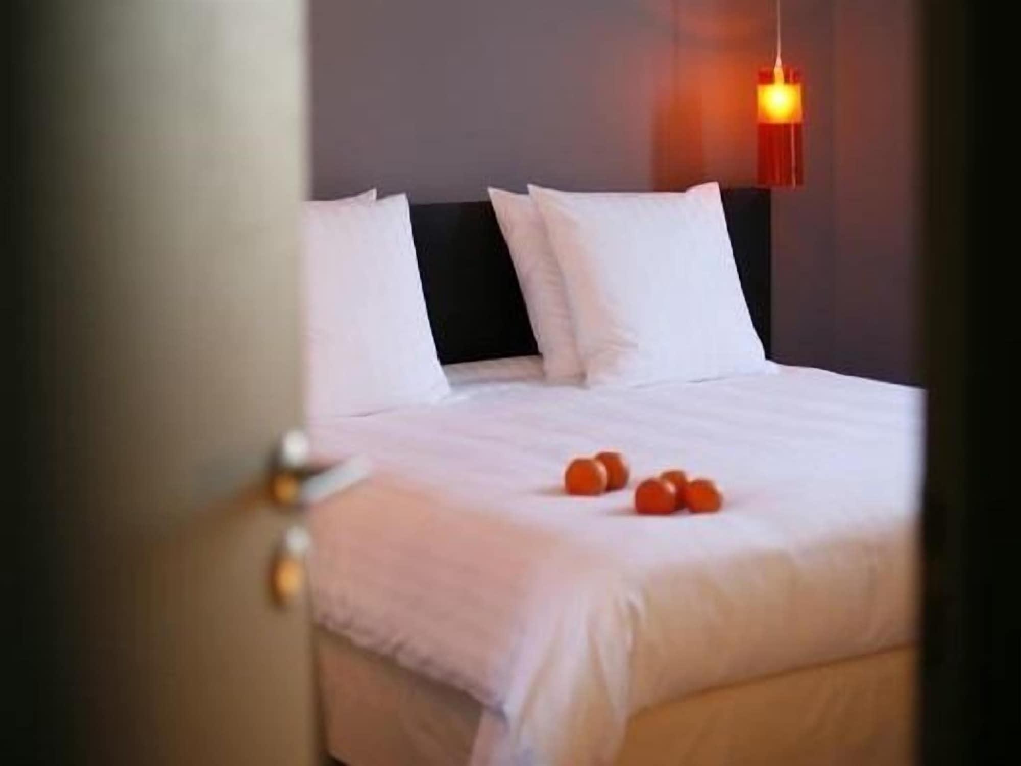 เล 4 เอตวล Bed & Breakfast มงต์เปอลิเยร์ ภายนอก รูปภาพ