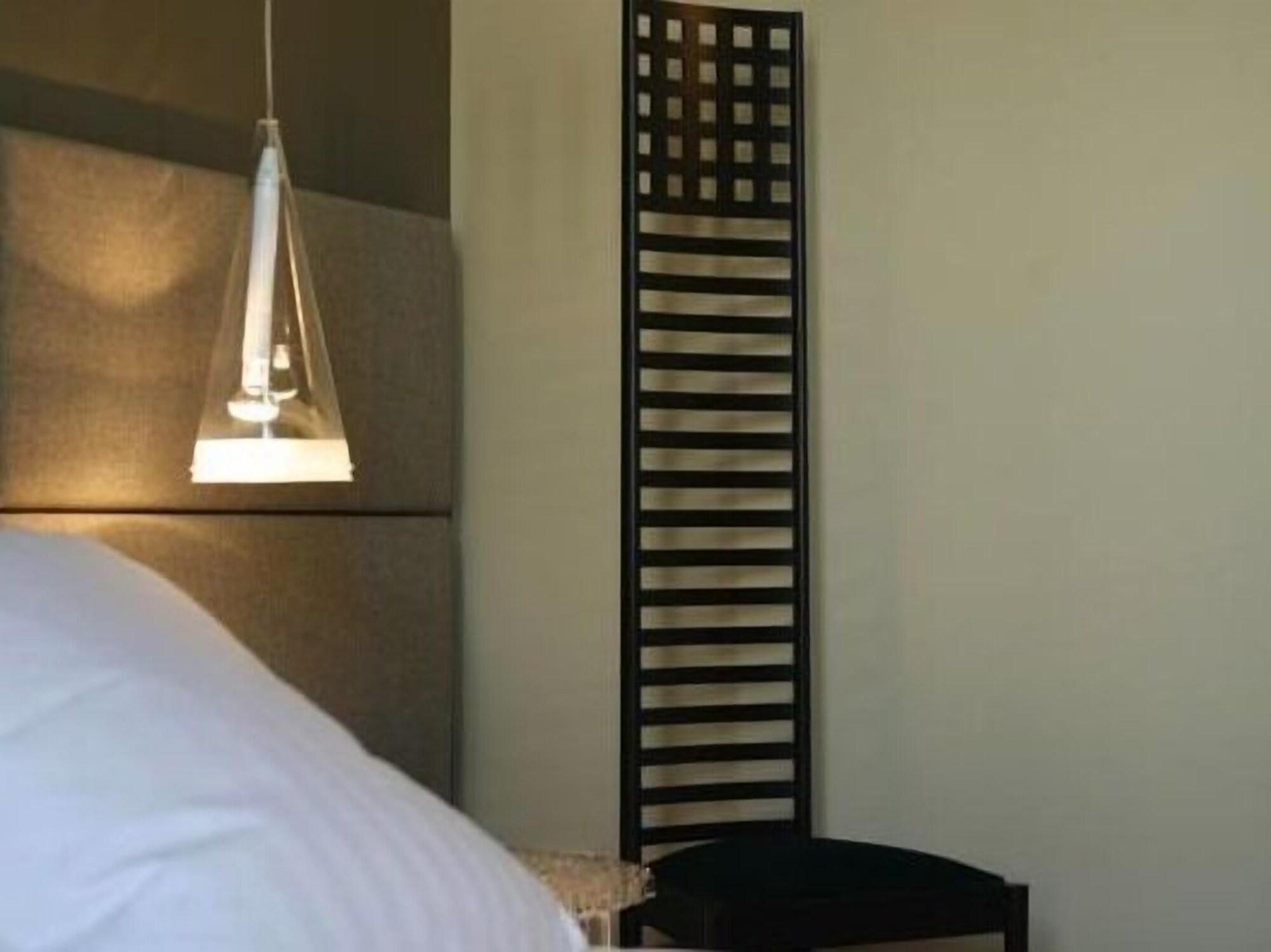 เล 4 เอตวล Bed & Breakfast มงต์เปอลิเยร์ ภายนอก รูปภาพ