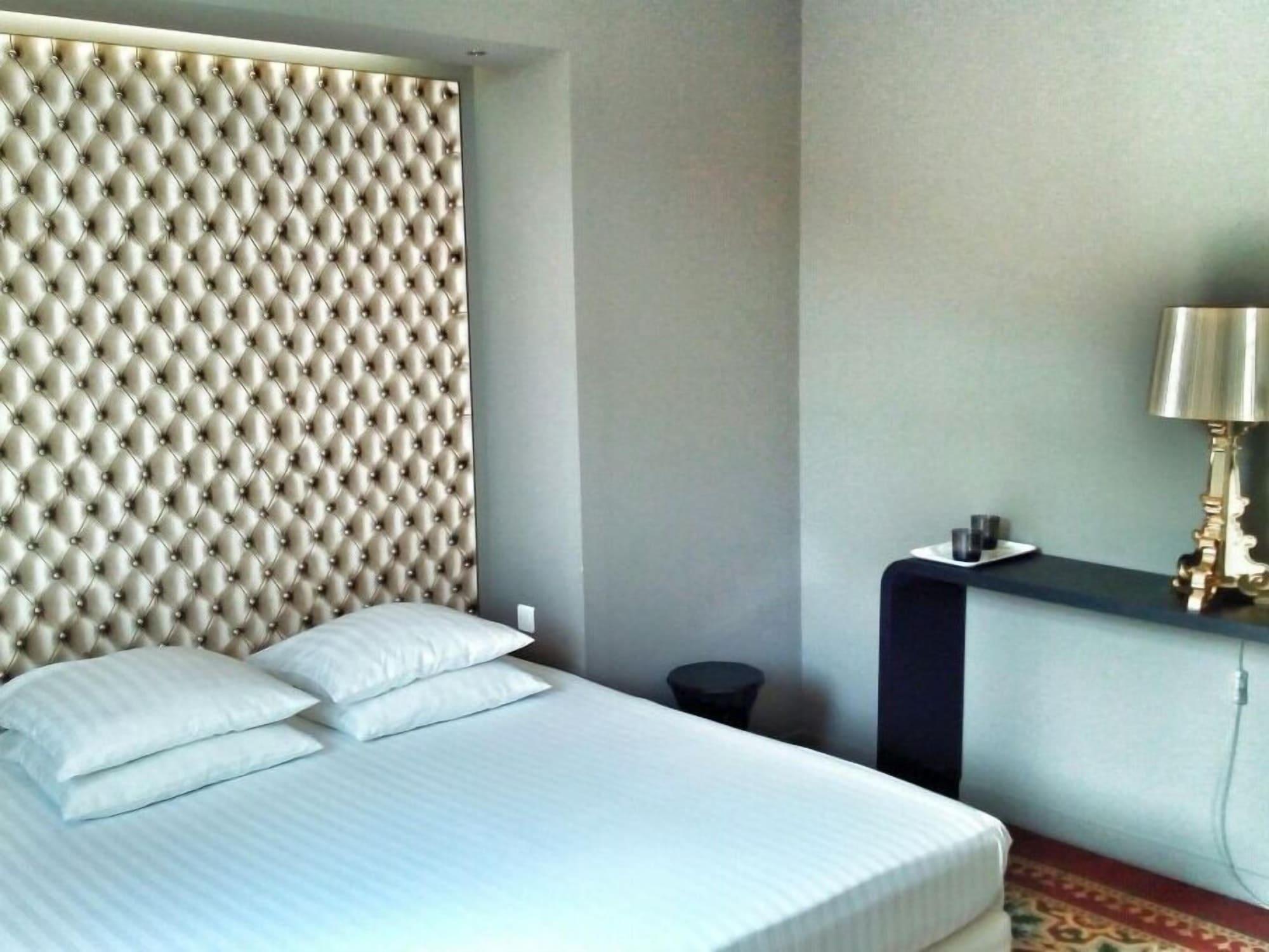 เล 4 เอตวล Bed & Breakfast มงต์เปอลิเยร์ ภายนอก รูปภาพ